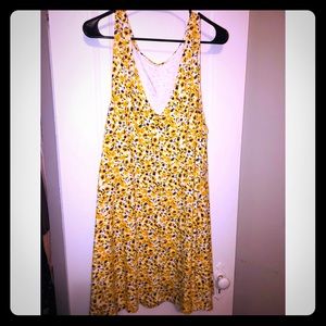 Beautiful sunflower dress, perfect for fall